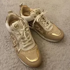 成*子様 MICHAEL KORS マイケルコース　ベージュ ゴールド スニーカ