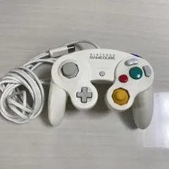 NINTENDO GAMECUBE コントローラー ホワイト