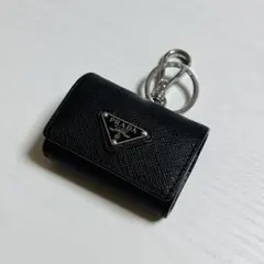 PRADA サフィアーノ キーチェーン付イヤホンケース Air Pods PRO