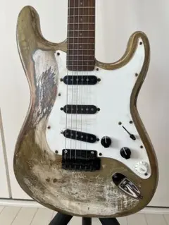 FERNANDES STRATOCASTER レア　レリック加工ギター　中古