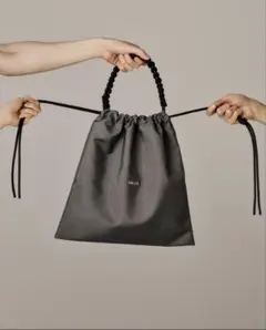 ブラック ショルダーバッグ トートバッグ 黒 THE CLE レザー 巾着 