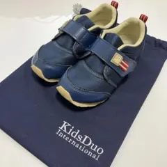 Kids Duo International ネイビー スニーカー 18.5cm