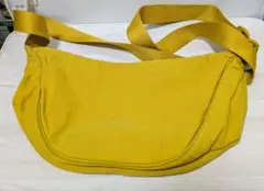 イエロー ショルダーバッグ