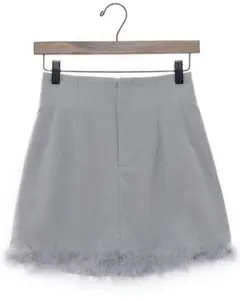 【新品未使用タグ付き】裾ファー付き台形インナーパンツ付き ミニスカート