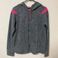 Under Armour フード付きパーカー
