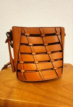 【最終価格】CHARLES & KEITH チャールズアンドキース バケツバッグ