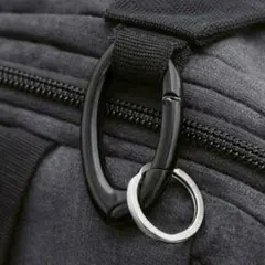 スタイリッシュキーホルダー　シルバー　オーバル型　カラビナ　ストリート　アメカジ