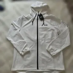 新品タグ付き Under Armour 撥水 フードジャケット ホワイト L