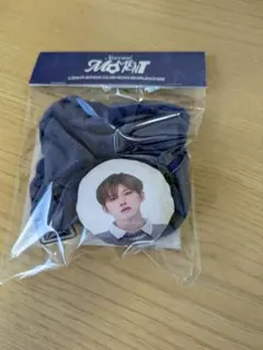 TREASURE LIGHT STICK CUSHION JUNKYU