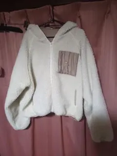 ADOLESCENCE フード付きフリースマウンテンパーカー　ビッグシルエット