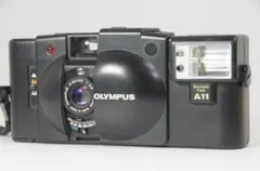 美品　OLYMPUS XA2 A11付き オリンパス フィルムカメラ □ 美品 □ オリンパス OLYMPUS XA2 + A11