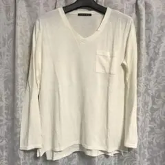 美品！イング＊ニット風？胸ポケット付きVネックカットソー＊Mサイズ