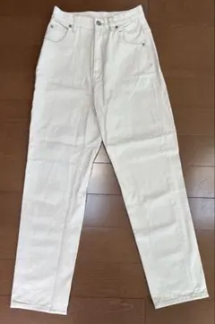 URBAN RESEARCH DOORS ホワイトデニムパンツ サイズ36 新品のサムネイル