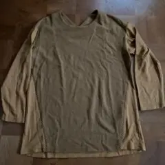 ベージュ 長袖 トップスM-L