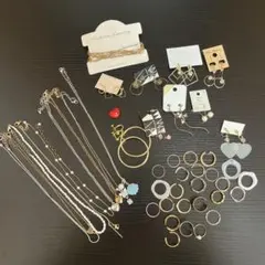 アクセサリーまとめ売り　ネックレス　ブレスレット　リング　イヤリング