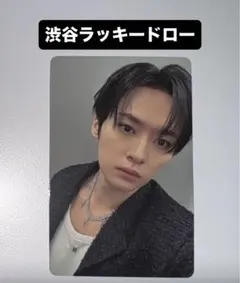 リノ straykids スキズ hollow タワレコ 渋谷 ラキドロ トレカ