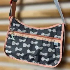 Item thumbnail for item bb09f407-543f-4924-9e3e-6c2671d93125