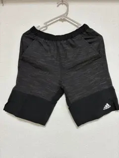 adidas シャカシャカハーフパンツ 150