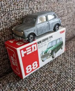 トミカ ミニクーパー サイド網目 黄タンポ 赤/黒ルーフタイプ Amazon | 88 ミニクーパー タイプ | ミニカー・ダイキャストカー