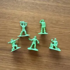 レア ロゴ入り ミニ グリーンアーミーメン トイストーリー
