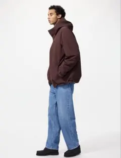 ユニクロ　UNIQLO ワイドストレートジーンズ