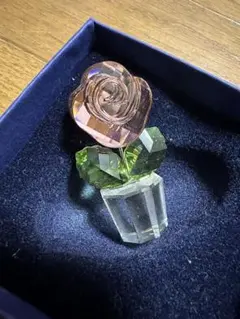 スワロフスキー　置物　花　バラ 魔法のバラ | Swarovski