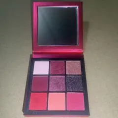 Huda Beauty Ruby Obsessions アイシャドウパレットのサムネイル