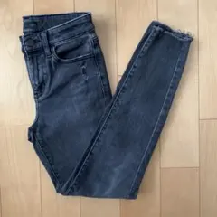 Item thumbnail for item 99d7b259-c73b-4eee-b259-d838b49e73ae