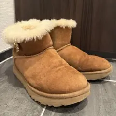 UGG ブラウン ムートンブーツ ビジュー付き