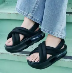 NIKE エアマックスアイラ　ブラック×ブラック　24cm