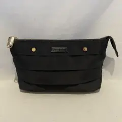 ANTEPRIMAブラックナイロンポーチ