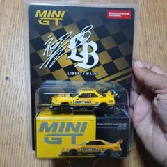 加藤会長サイン入り MINI GT リバティウォーク ゴールドミニカー