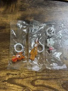 アニマル横町 めじるしアクセサリー カプセルトイ 3個セット