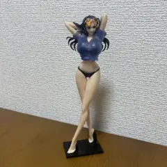 ONE PIECE NICO.ROBIN フィギュア　箱付き