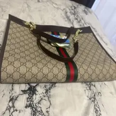 ノーブランド　ファッションバッグ　ブラウン系　チェーンショルダ