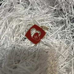 シャネル ハート型チャーム 赤