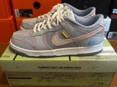 UNION × Nike Dunk Low 