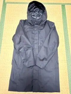 メンズ　Mサイズ ユニクロ 撥水 ハイブリッド ダウンコート　ブラック　黒