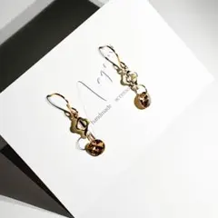 ゆれる幸福のクローバーピアス