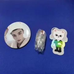 ヒョンジン straykids 缶バッジ グミチャーム ステッカー 展示会