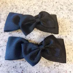 ミニリボン付き　リボン　ブラックリボン　ピンクリップ