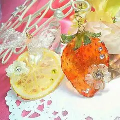 オーダー作成♡ジュエリーフルーツピアス♡押しイチゴ＆レモン♡天然素材♡ぱやん