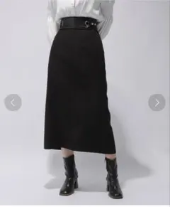 HAREタグ付きレザーベルトナロースカート