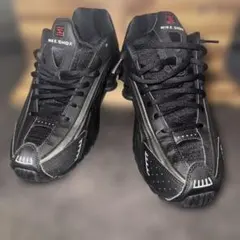 ゆーき様 専用 Nike Shox R4 ブラックスニーカー