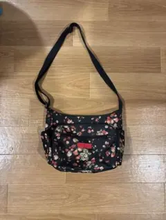 花柄ショルダーバッグ 黒 中型