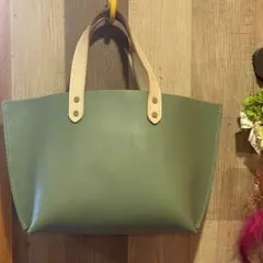 トートバッグ ハンドバッグ レザー 本革 牛革 深緑