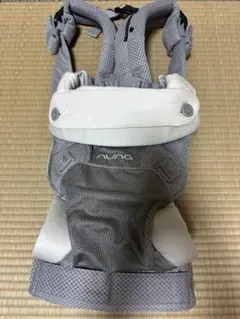 ヌナ cudl カドル 抱っこ紐　グレーのサムネイル