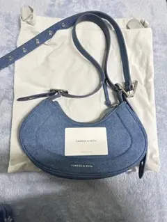 CHARLES & KEITH デニムショルダーバッグ