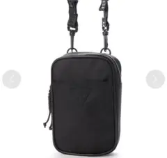 【完売商品】GUESS ゲス ブラック ショルダーバッグ クロスボディバッグ