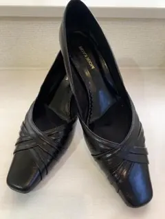 Item thumbnail for item c0c5a459-d5bd-4dff-a8be-e2101fbd019b